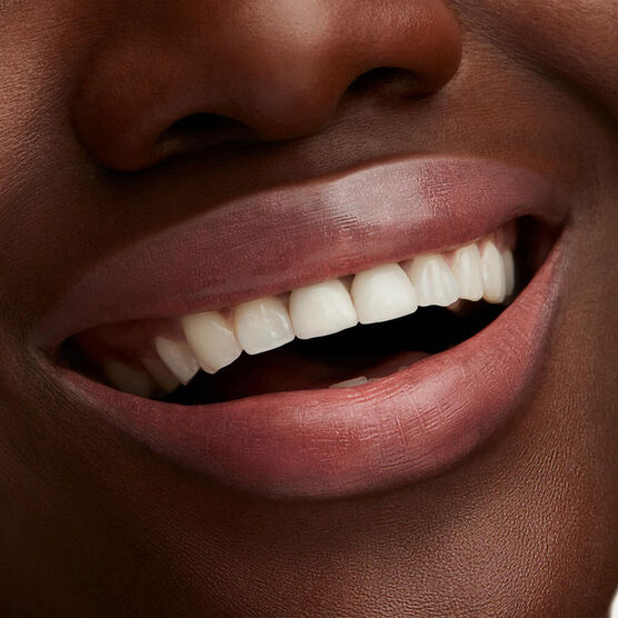 MAC        LUSTREGLASS   LIPS 3G